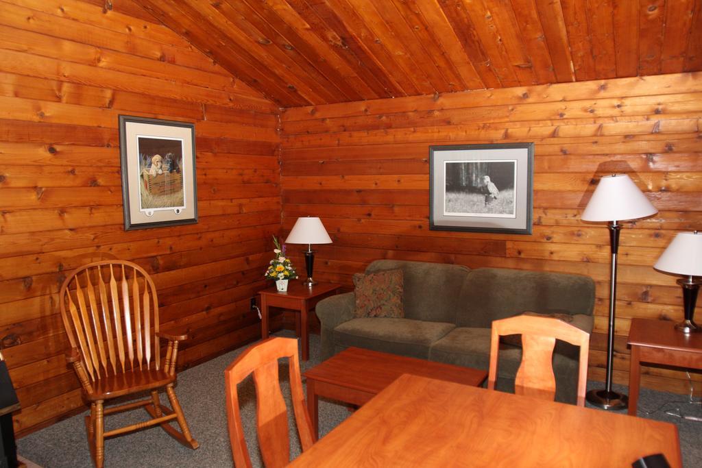 Lac Le Jeune Resort & Nature Centre แคมลูปส์ ห้อง รูปภาพ